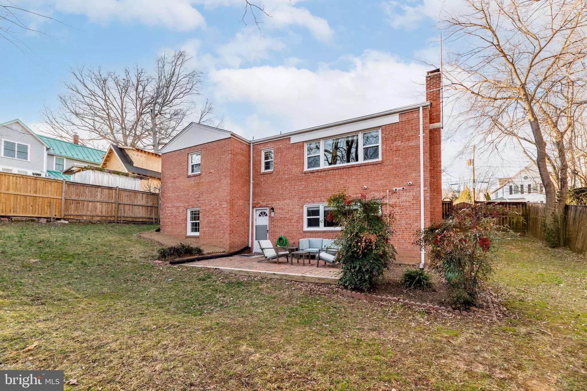 4706 8th Road South Arlington, VA 22204 - Photo 36 of 37