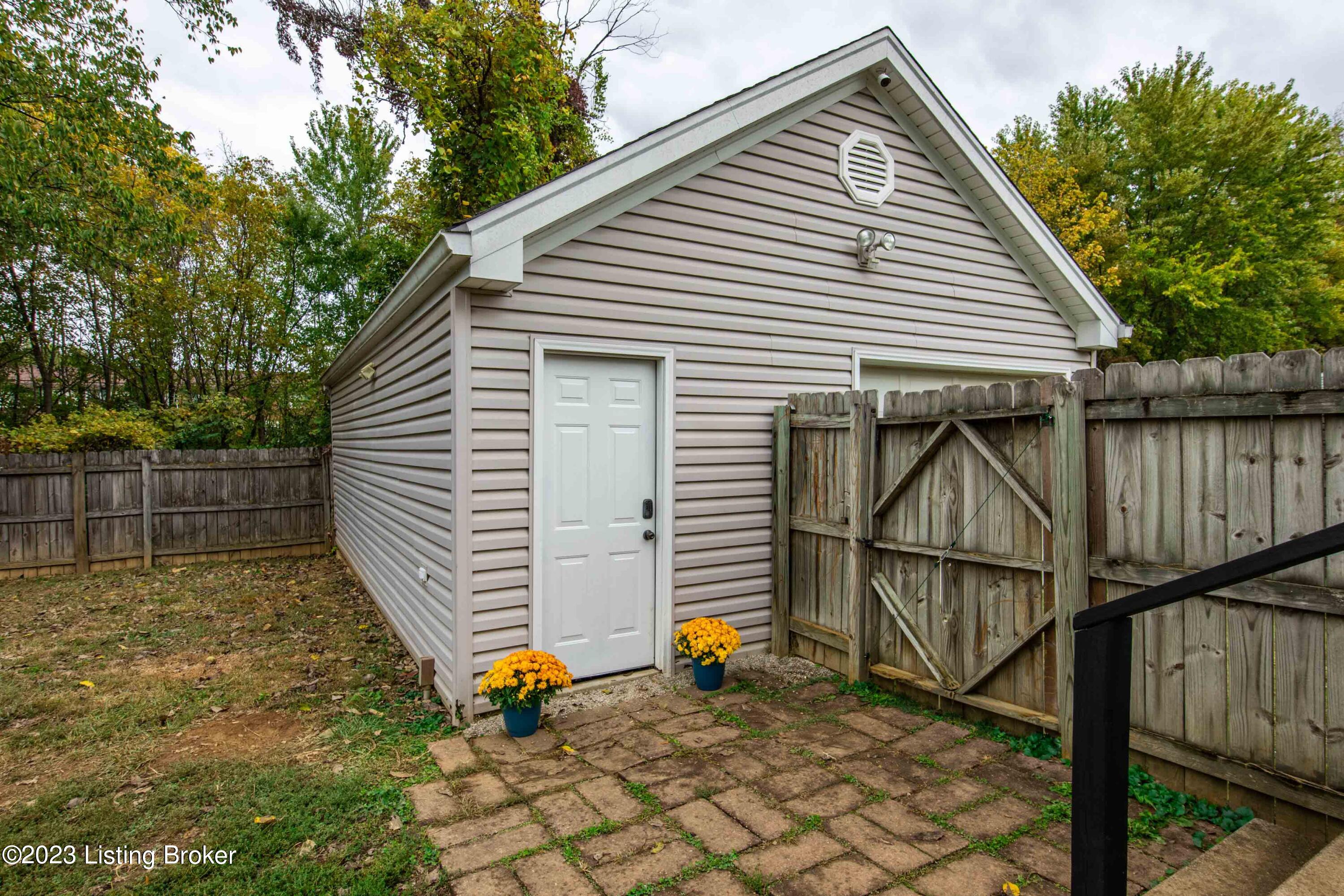 3517 Olive Road Louisville, KY 40219 - Photo 29 of 46 3517-Olive-Rd_028