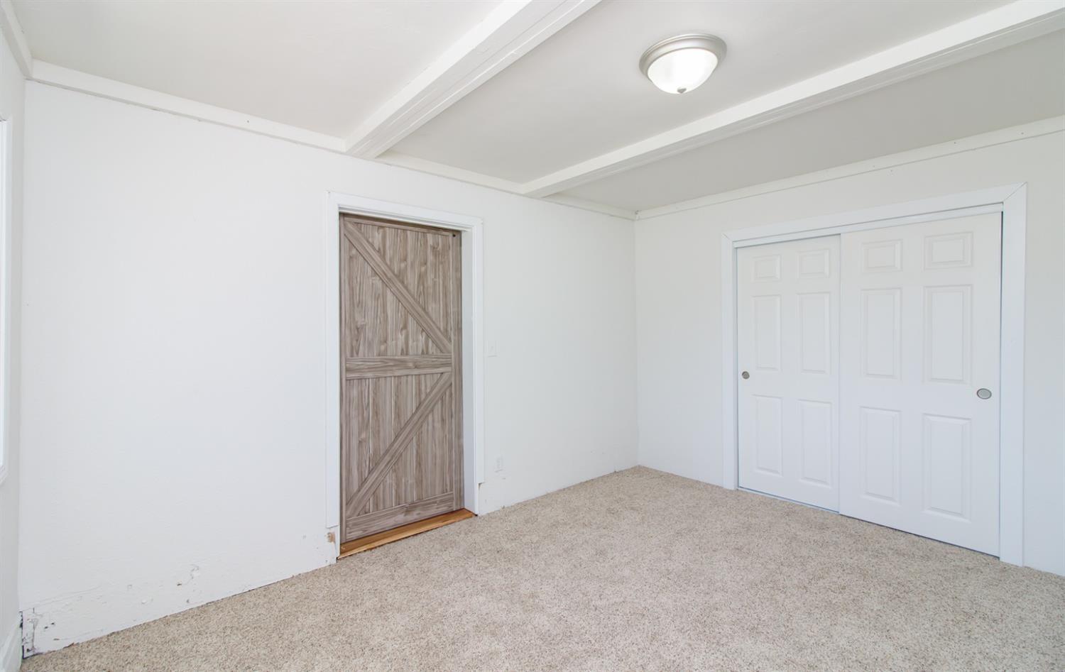 1519 Roberts Road Medford, OR 97504 - Photo 17 of 24 Additional Photo