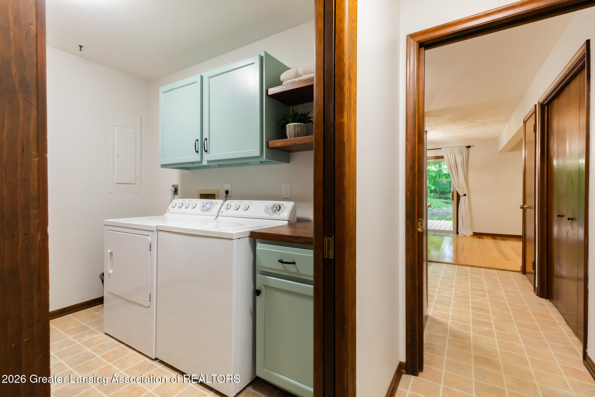 1045 North Eifert Road Holt, MI 48842 - Photo 16 of 43 1045Eifert30