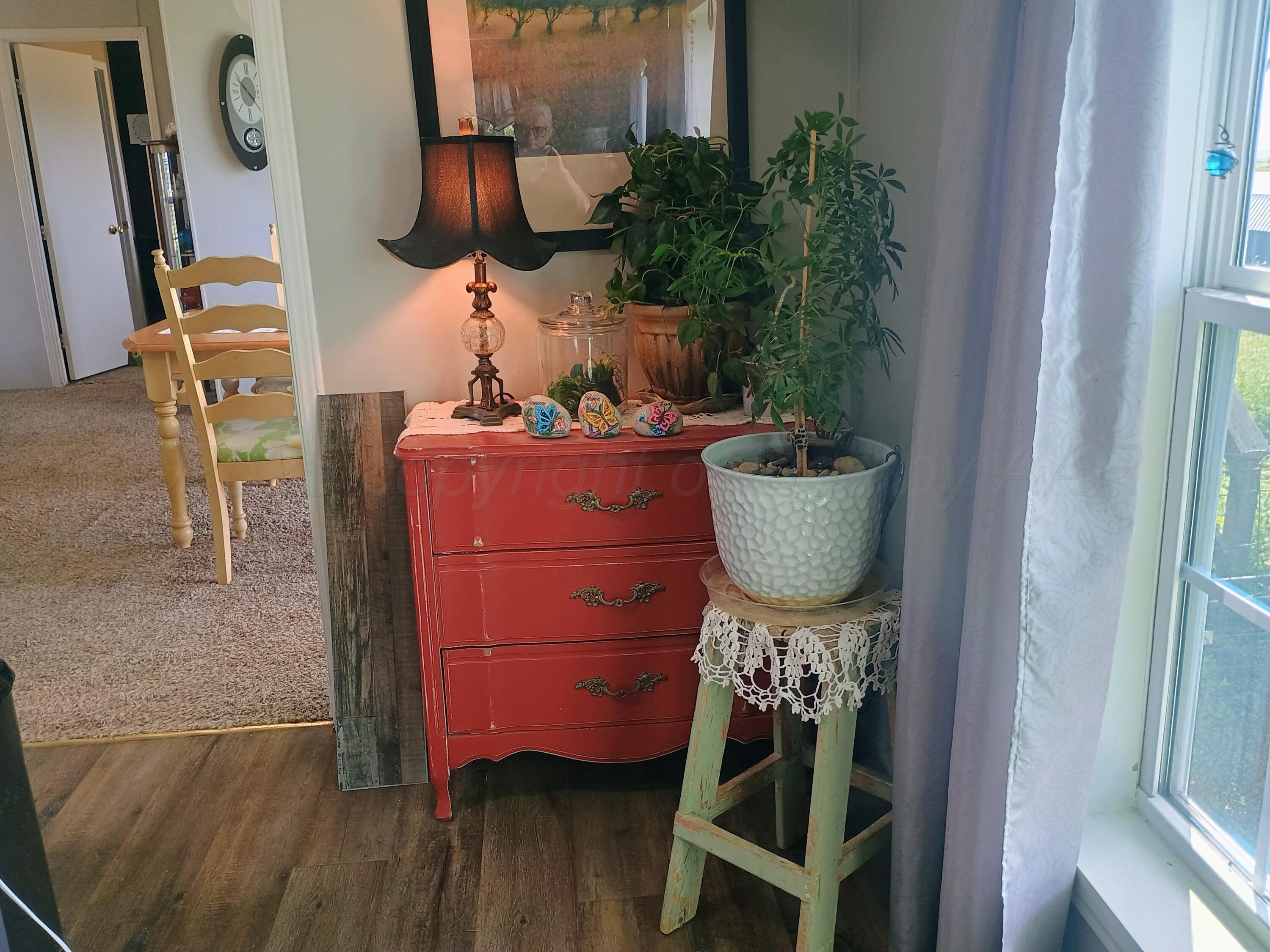 151 Hill Drive Fritch, TX 79036 - Photo 11 of 24 Kitchen