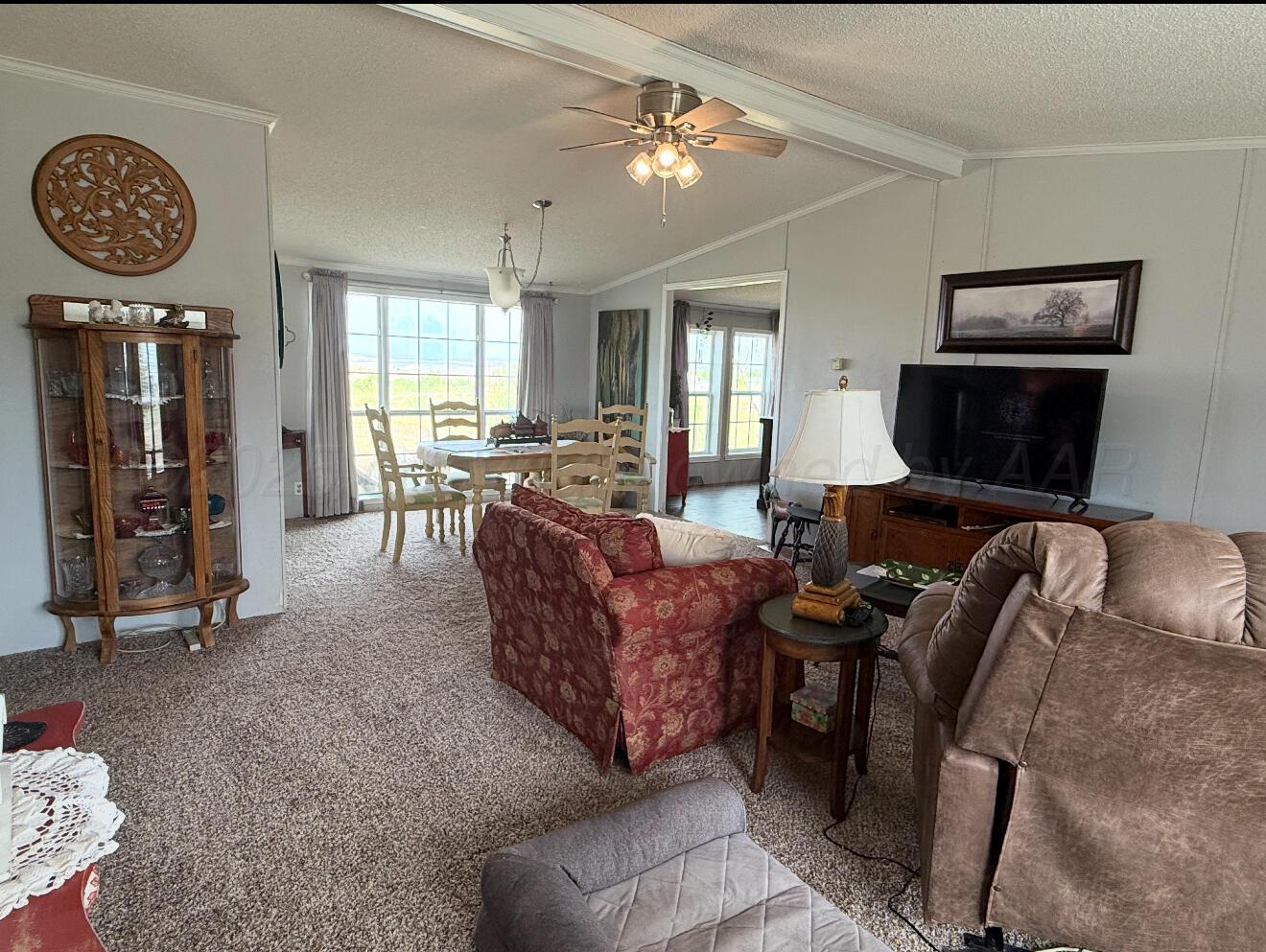 151 Hill Drive Fritch, TX 79036 - Photo 15 of 24 Living Room