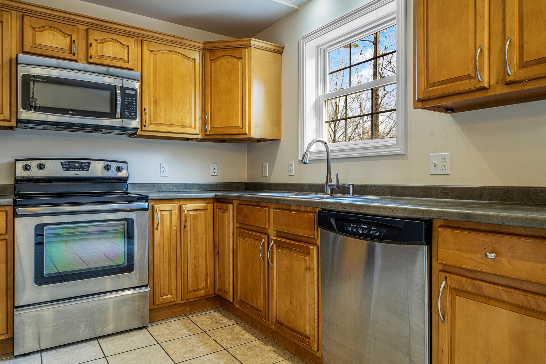 51 Anthoine Road Windham, ME 04062 - Photo 31 of 59 anthoine-hanscom-caffine-32