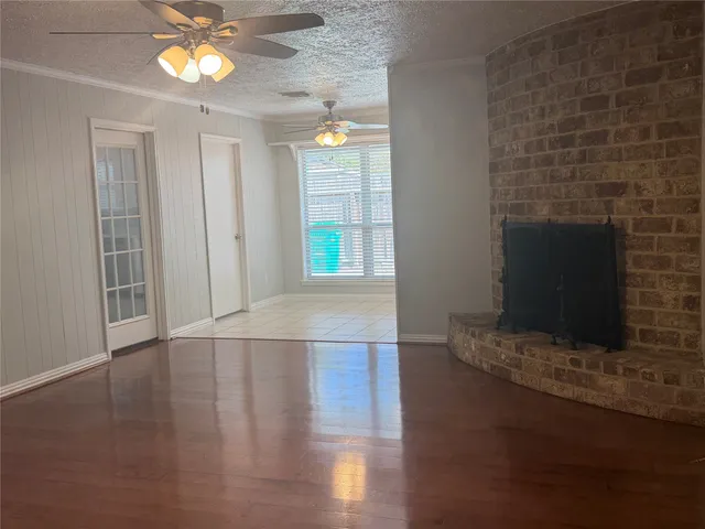 $2,000 | 11107 Sageking Drive, Houston, TX 77089