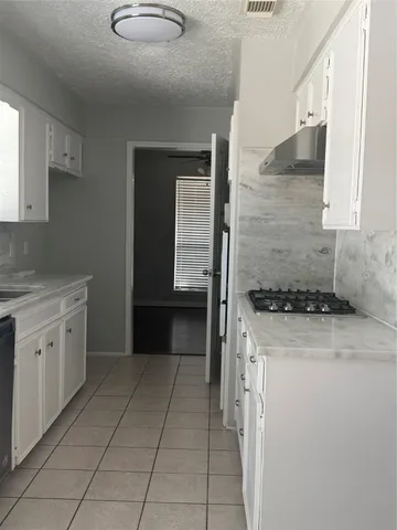 $2,000 | 11107 Sageking Drive, Houston, TX 77089