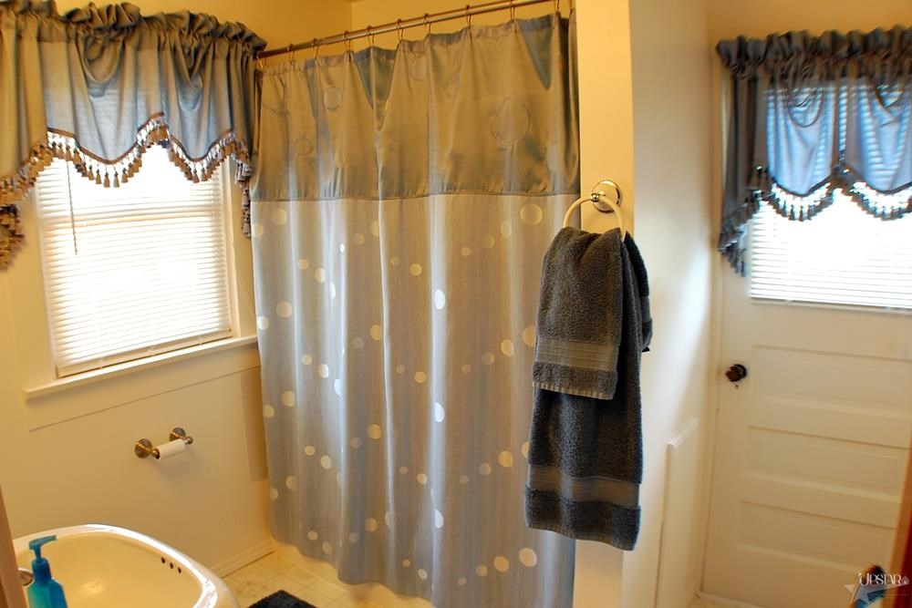 2324 Terrace Road Fort Wayne, IN 46805 - Photo 12 of 20