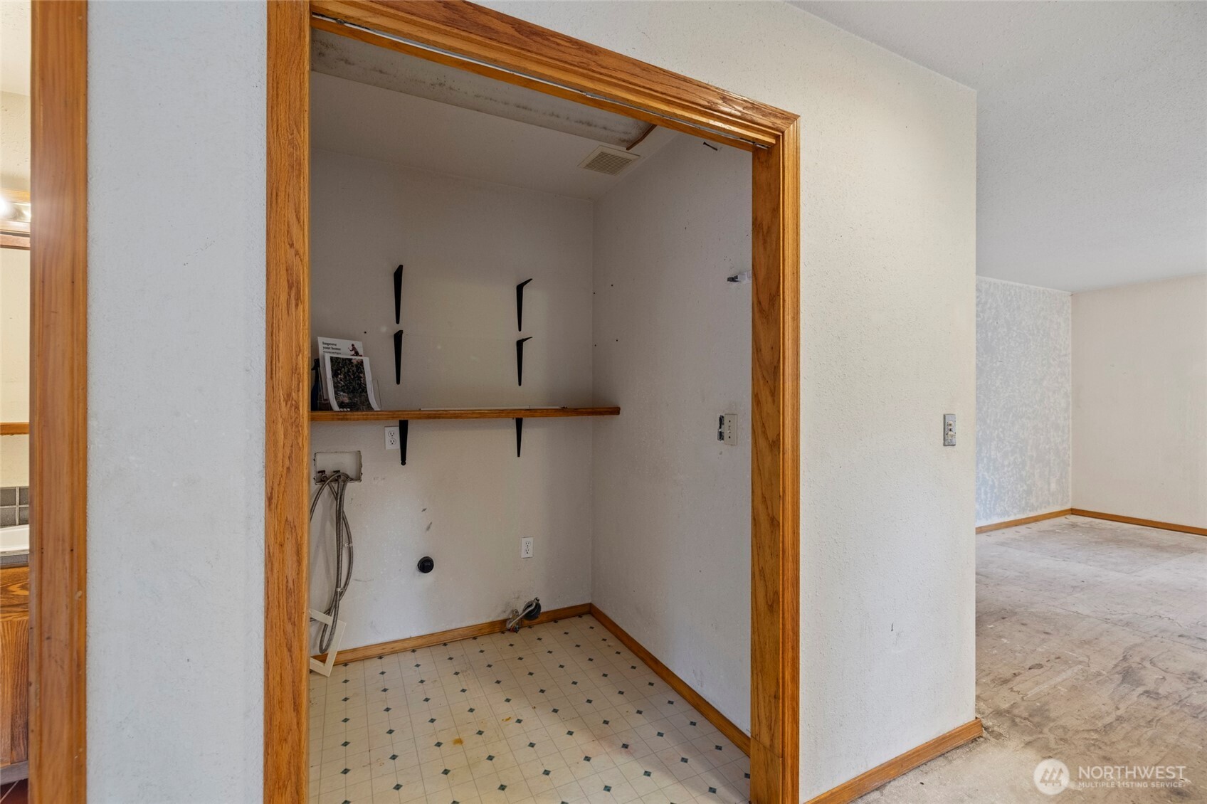 7308 Valley View Road Sedro-Woolley, WA 98284 - Photo 27 of 38 a view of hallway with wooden floor