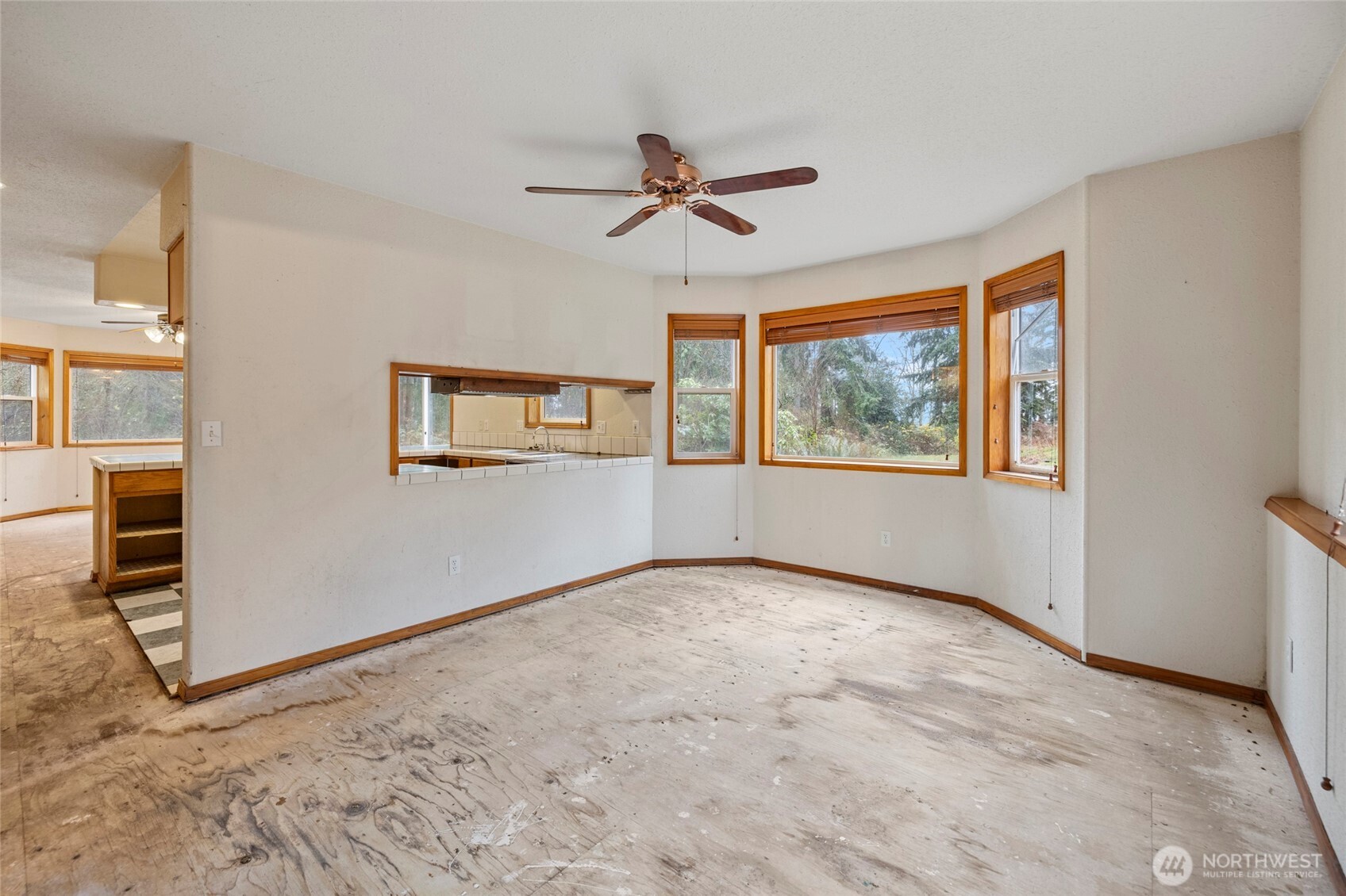 7308 Valley View Road Sedro-Woolley, WA 98284 - Photo 30 of 38 a view of an empty room with a window
