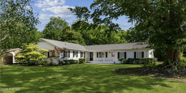 $485,000 | 914 Greenhowe Drive, Wilmington, NC 28409