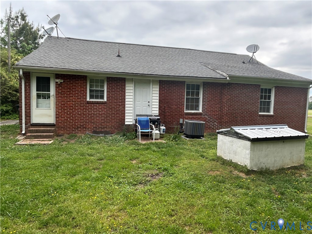 449 Colonial Trail West Dendron, VA 23839 - Photo 18 of 21 Back view of house