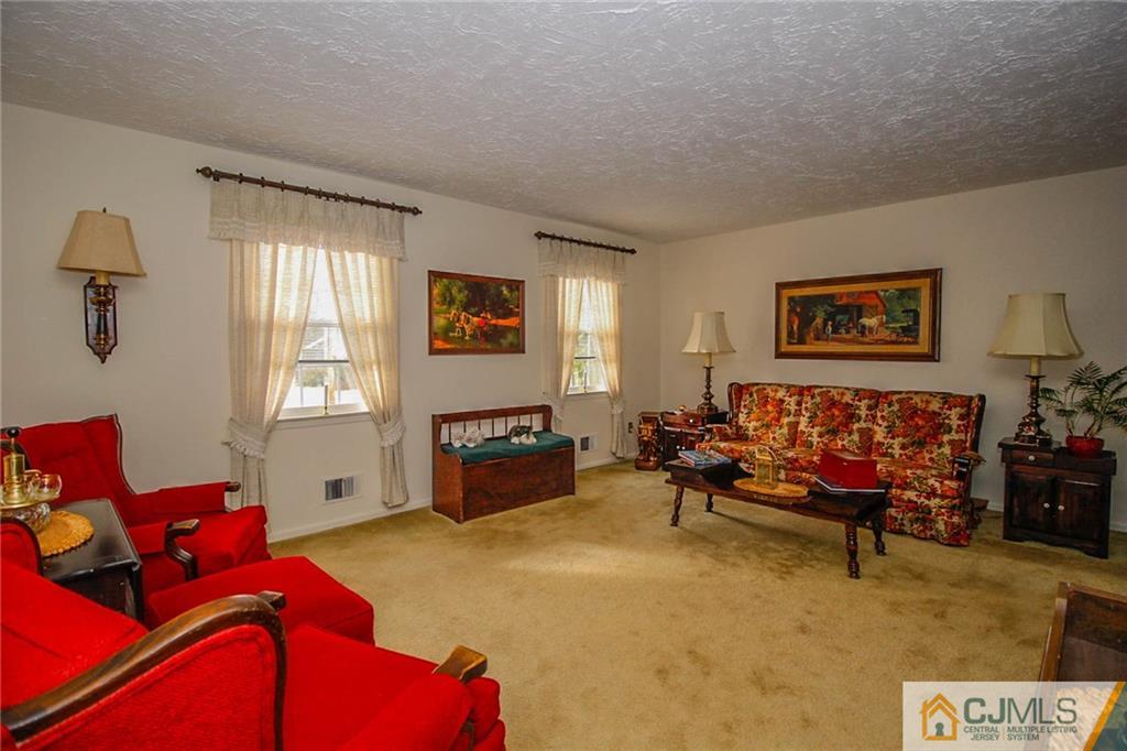 4 Peru Street Edison, NJ 08820 - Photo 11 of 22 Gallery Image 11
