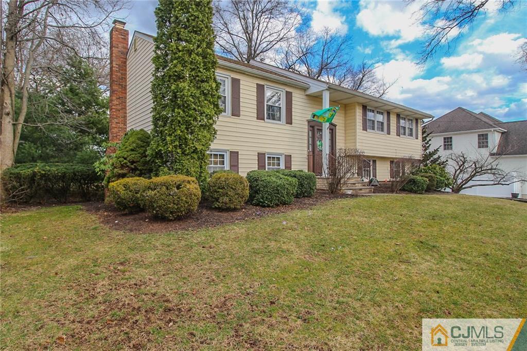 4 Peru Street Edison, NJ 08820 - Photo 3 of 22 Gallery Image 3