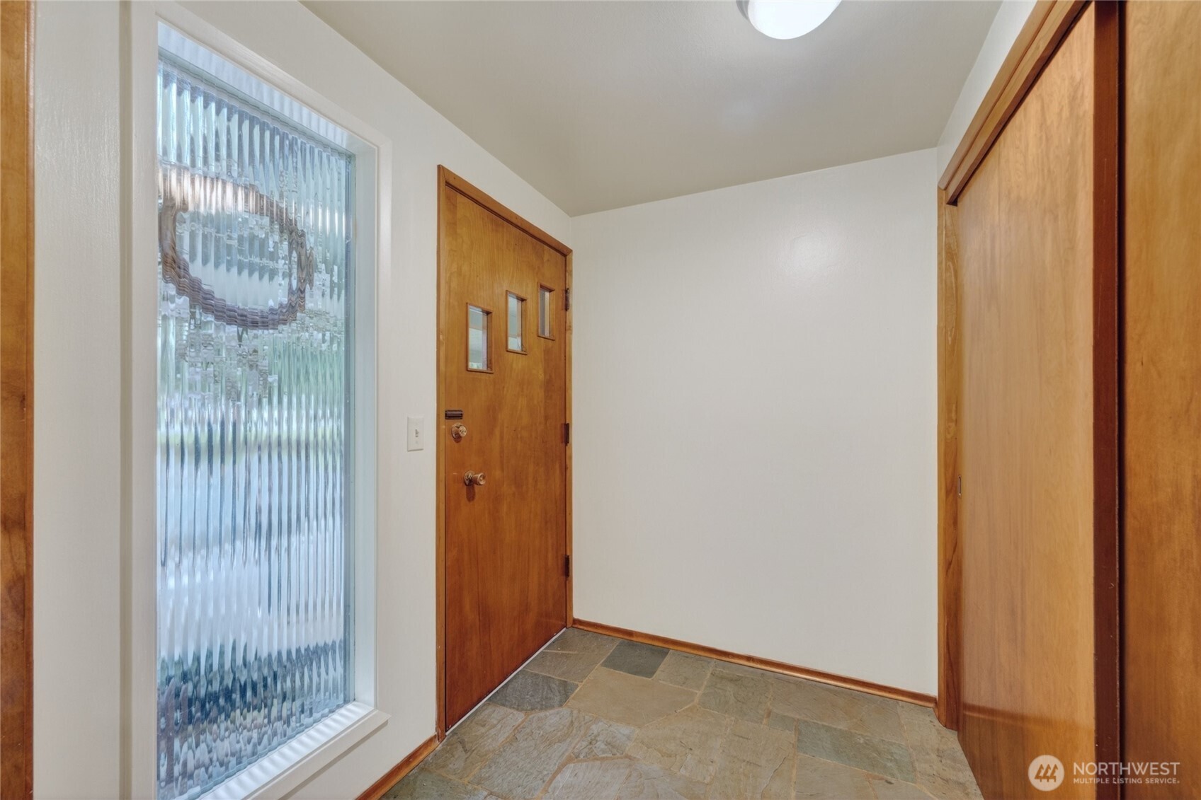 8370 Lusk Road Concrete, WA 98237 - Photo 5 of 39