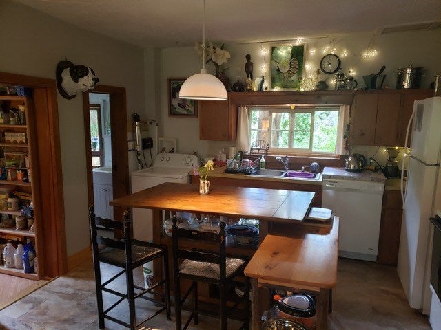 989 Briar Patch Mountain Road Fries, VA 24330 - Photo 3 of 39 Gallery Image 3