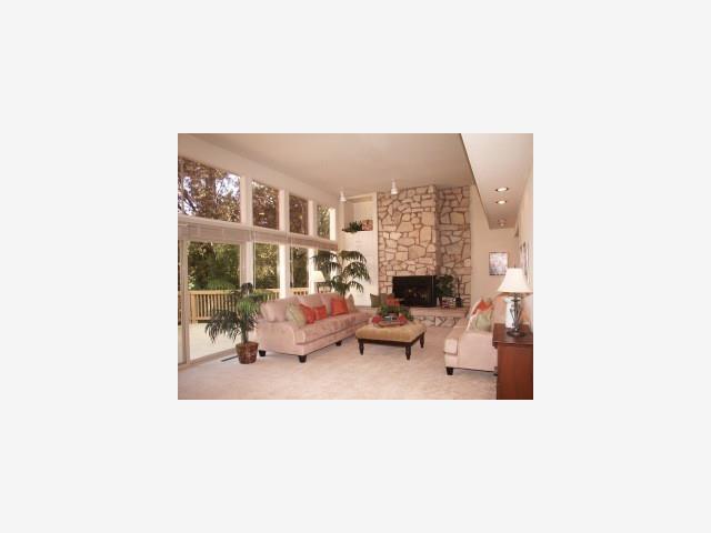 15331 Bohlman Road Saratoga, CA 95070 - Photo 8 of 9 Gallery Image 8