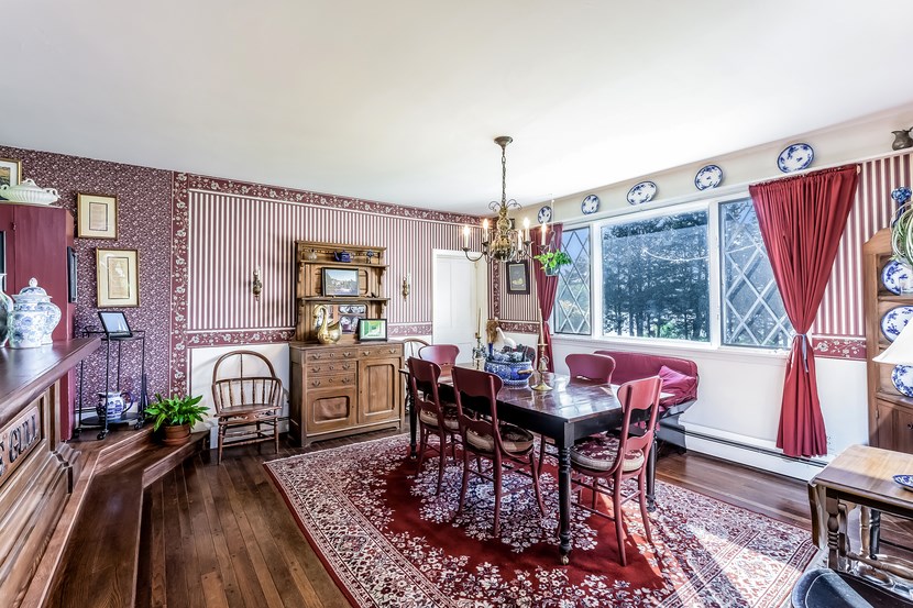 68 Avondale Road Westerly, RI 02891 - Photo 13 of 28