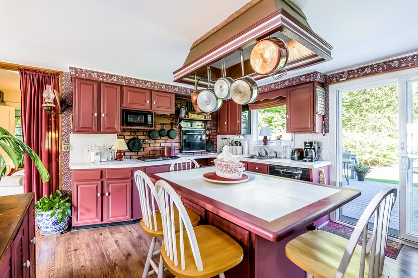68 Avondale Road Westerly, RI 02891 - Photo 14 of 28