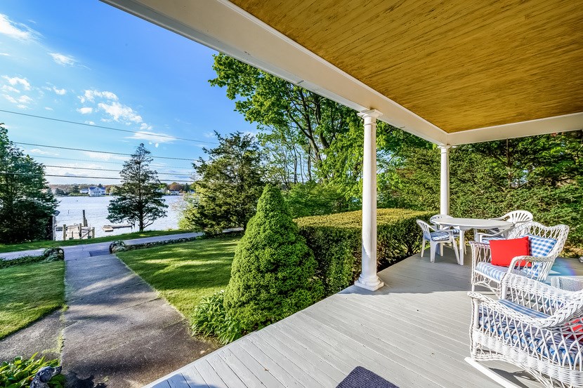 68 Avondale Road Westerly, RI 02891 - Photo 2 of 28
