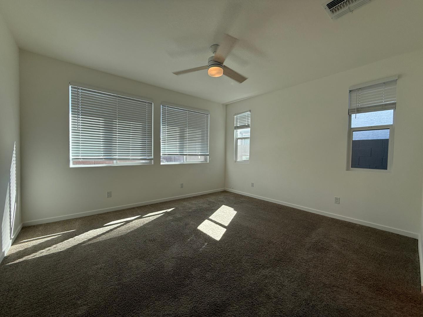 17760 West Cassia Way Goodyear, AZ 85338 - Photo 15 of 37 Photo #15