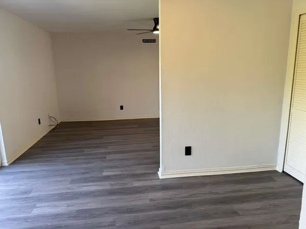$2,100 | 302 Independence Drive, Garland, TX 75043