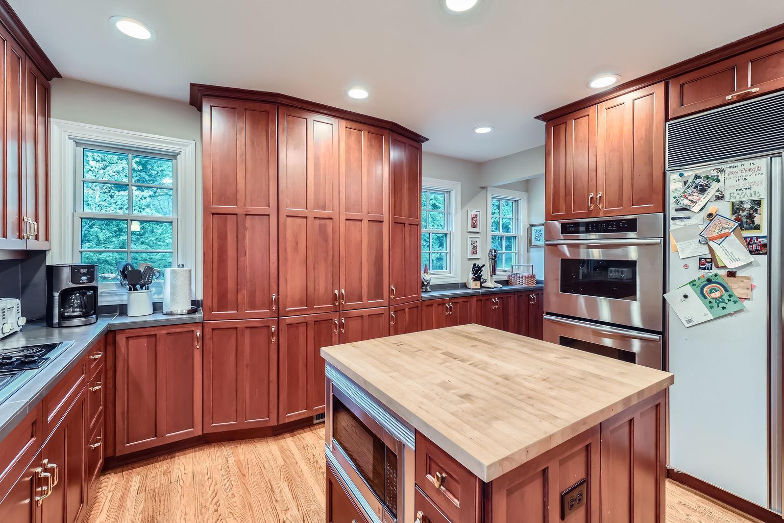 2350 Longview Circle Long Lake, MN 55356 - Photo 10 of 53