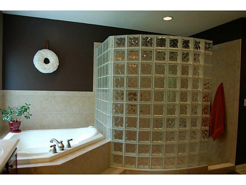 7746 Spring Ridge Drive Indianapolis, IN 46278 - Photo 12 of 24 Gallery Image 12