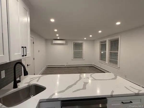 $3,100 | 19 Bellport Lane, Unit 1, Bellport, NY 11713