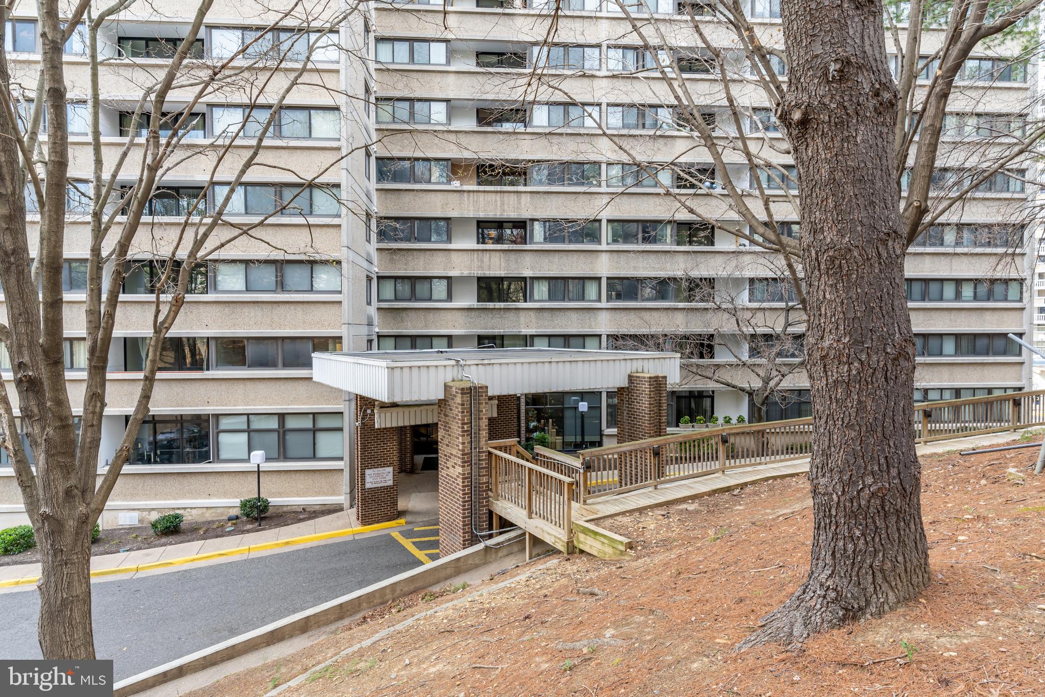 5911 Edsall Road, Unit 506 Alexandria, VA 22304 - Photo 1 of 29