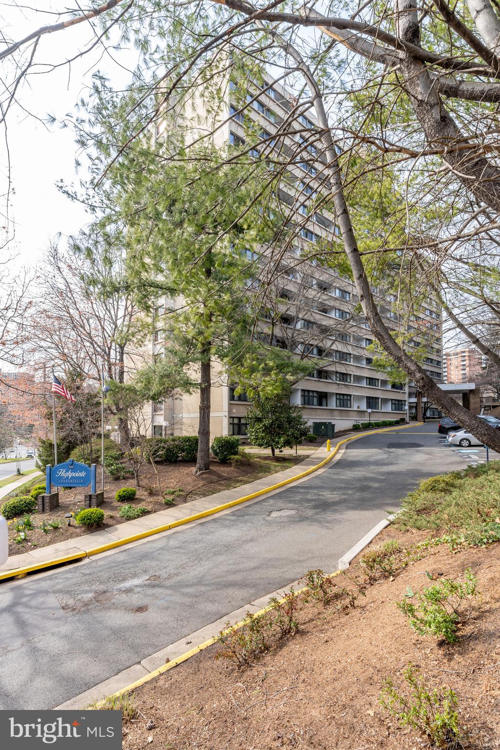 5911 Edsall Road, Unit 506 Alexandria, VA 22304 - Photo 3 of 29