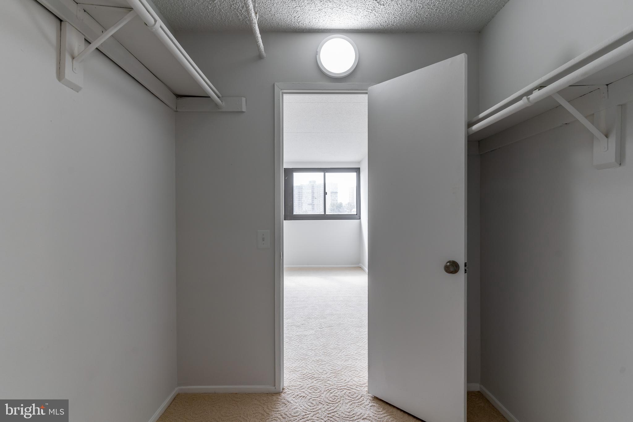 5911 Edsall Road, Unit 506 Alexandria, VA 22304 - Photo 8 of 29
