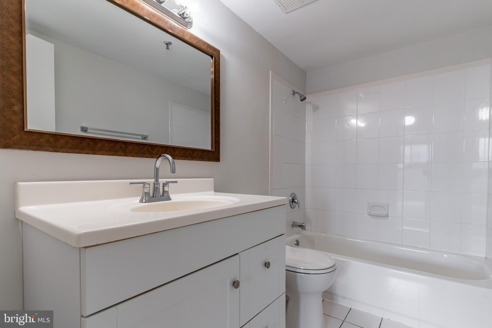 5911 Edsall Road, Unit 506 Alexandria, VA 22304 - Photo 9 of 29