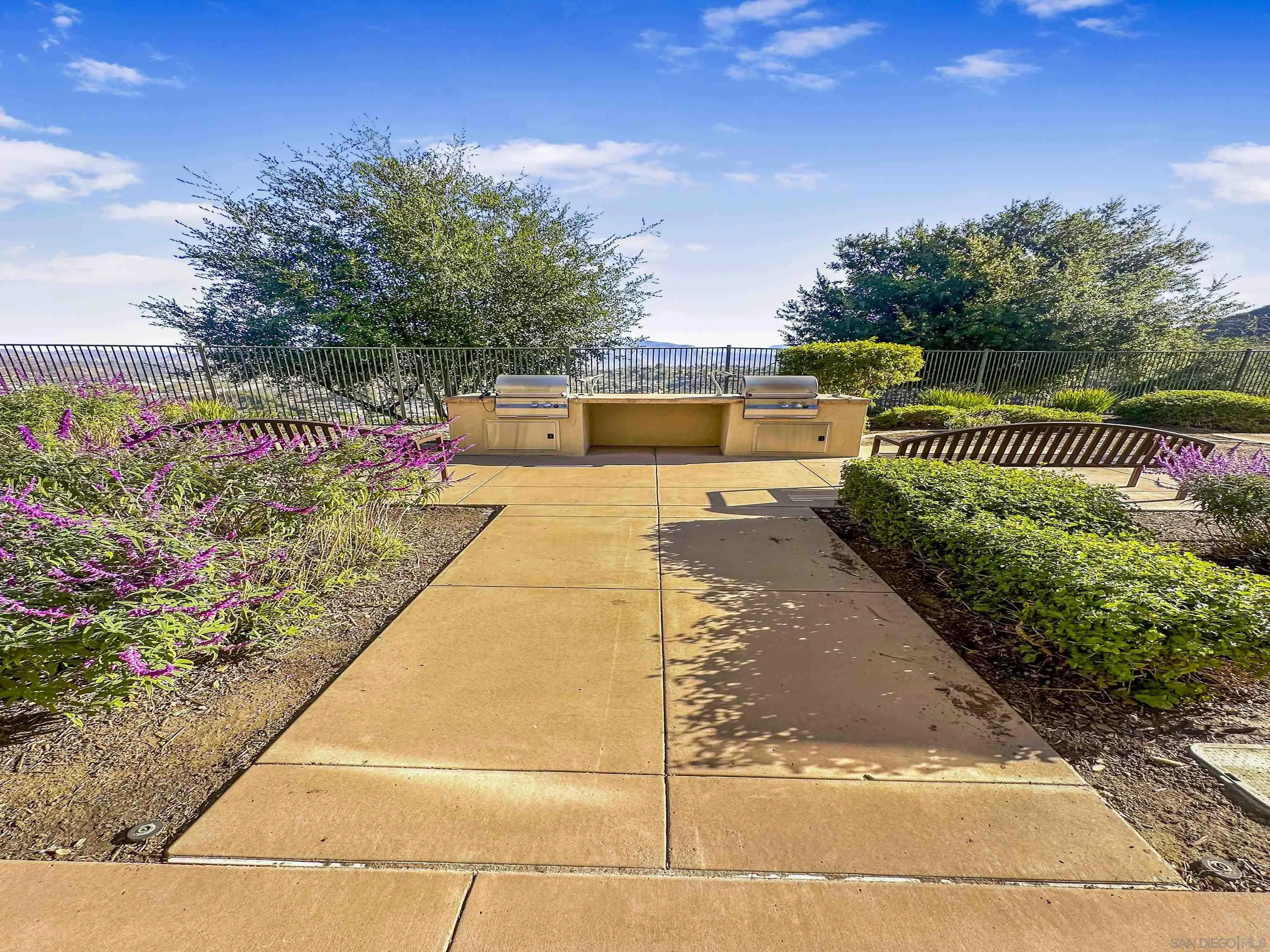 1507 Calabria Street Santee, CA 92071 - Photo 9 of 15