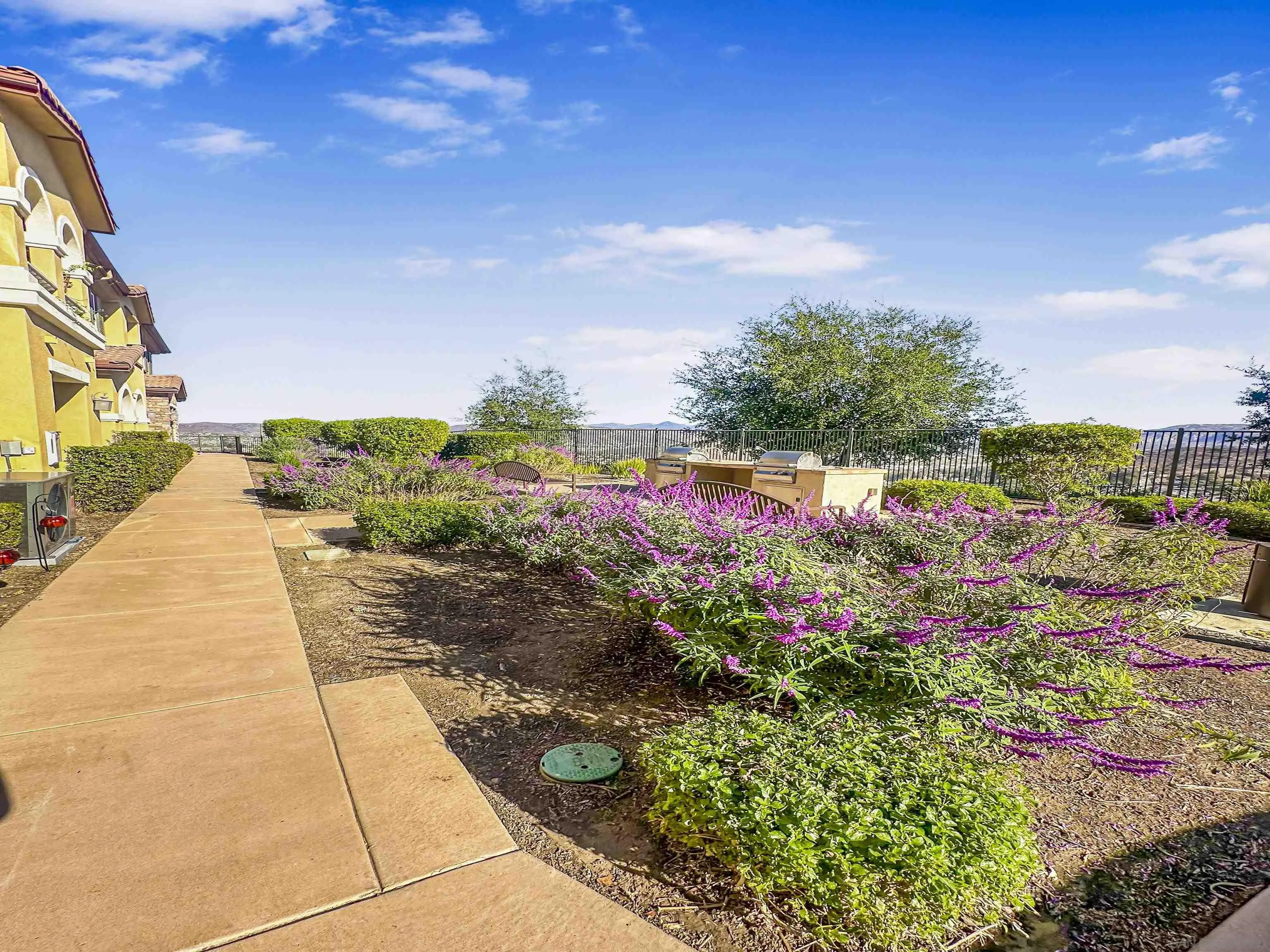 1507 Calabria Street Santee, CA 92071 - Photo 10 of 15