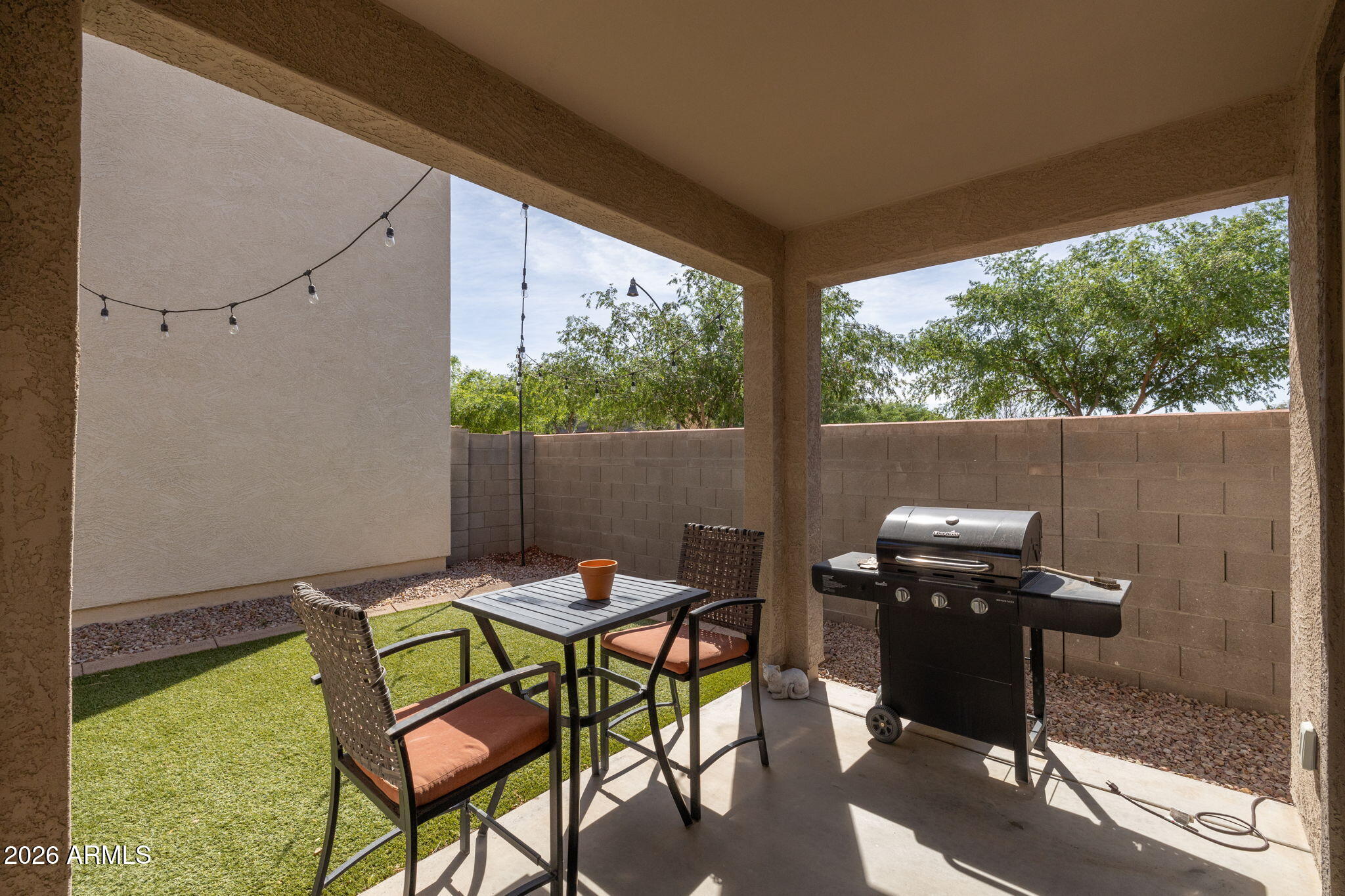 921 South Swallow Lane Gilbert, AZ 85296 - Photo 34 of 36 a view of an outdoor sitting area