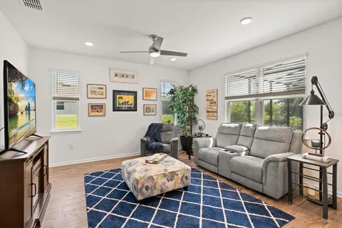 $699,999 | 10260 Spring Lake Drive, Clermont, FL 34711