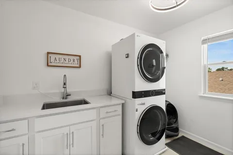 $699,999 | 10260 Spring Lake Drive, Clermont, FL 34711