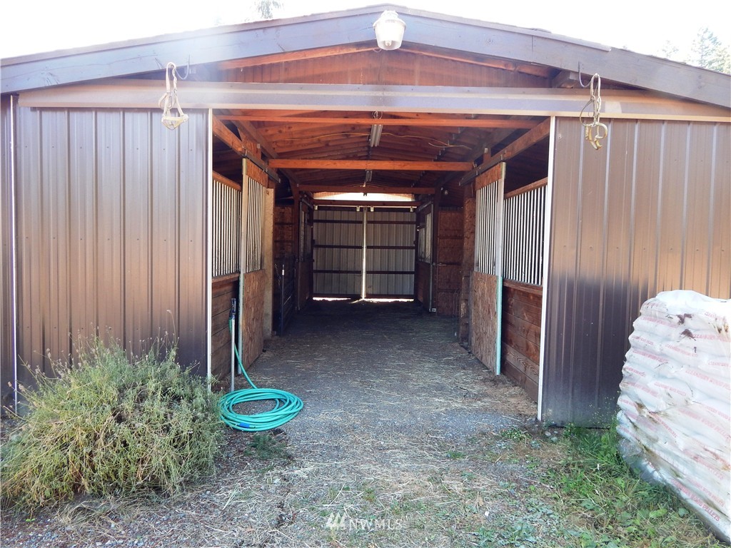 12709 Pless Road Southeast Rainier, WA 98576 - Photo 22 of 25 Gallery Image 22