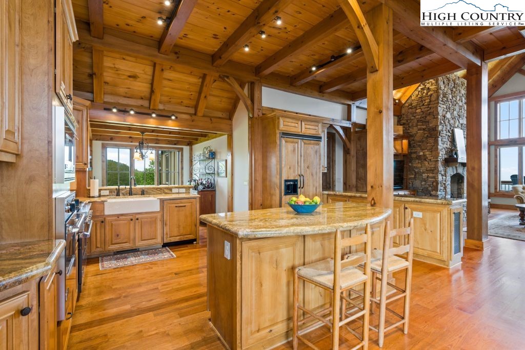 1725 Shawnee Road Banner Elk, NC 28604 - Photo 12 of 49