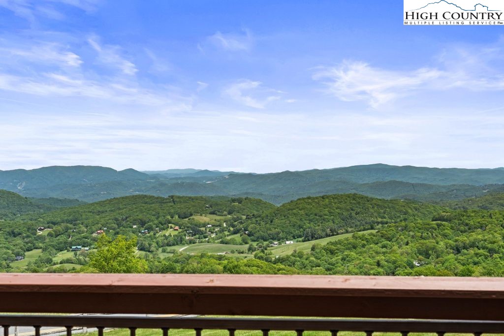 1725 Shawnee Road Banner Elk, NC 28604 - Photo 20 of 49