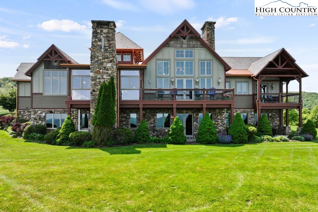 1725 Shawnee Road Banner Elk, NC 28604 - Photo 2 of 49