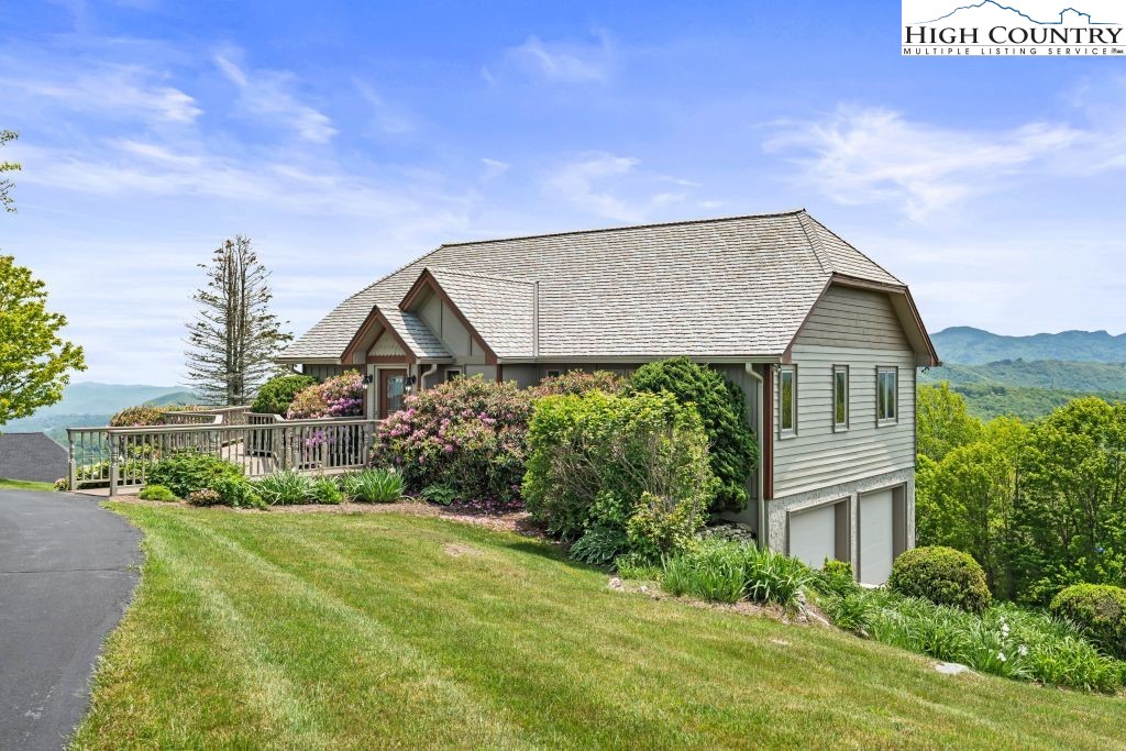 1725 Shawnee Road Banner Elk, NC 28604 - Photo 34 of 49