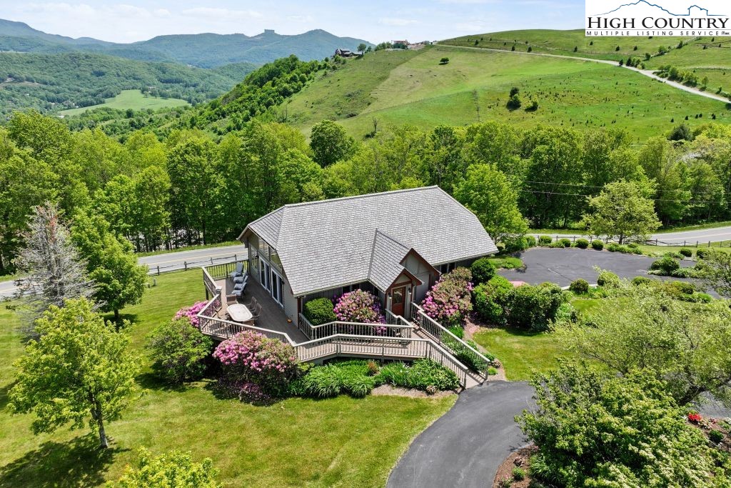 1725 Shawnee Road Banner Elk, NC 28604 - Photo 35 of 49