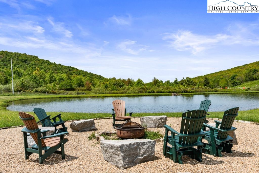 1725 Shawnee Road Banner Elk, NC 28604 - Photo 43 of 49