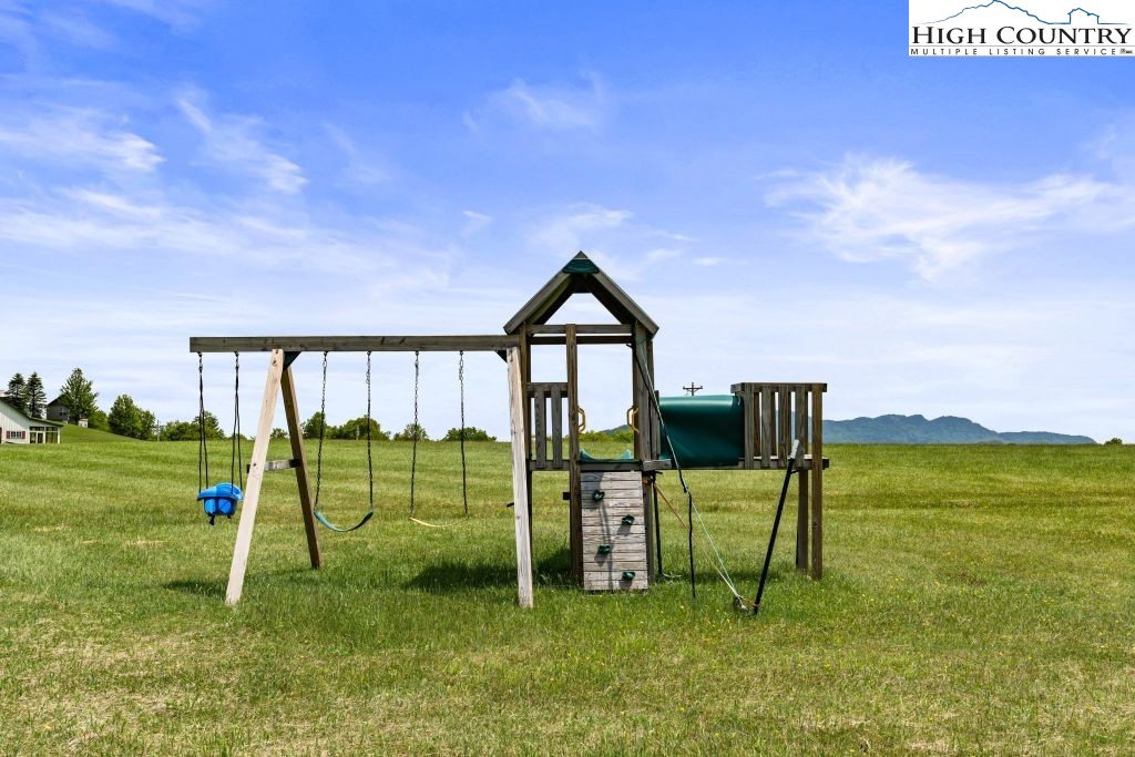 1725 Shawnee Road Banner Elk, NC 28604 - Photo 45 of 49