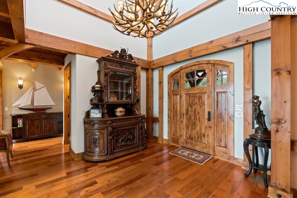 1725 Shawnee Road Banner Elk, NC 28604 - Photo 5 of 49