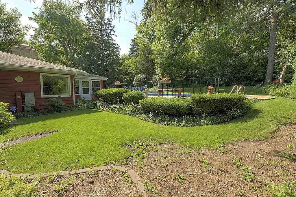 3417 Landstrom Road Rockford, IL 61107 - Photo 3 of 24 Gallery Image 3