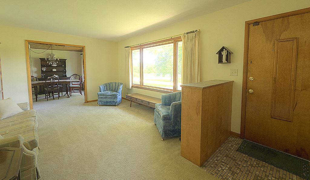 3417 Landstrom Road Rockford, IL 61107 - Photo 4 of 24 Gallery Image 4