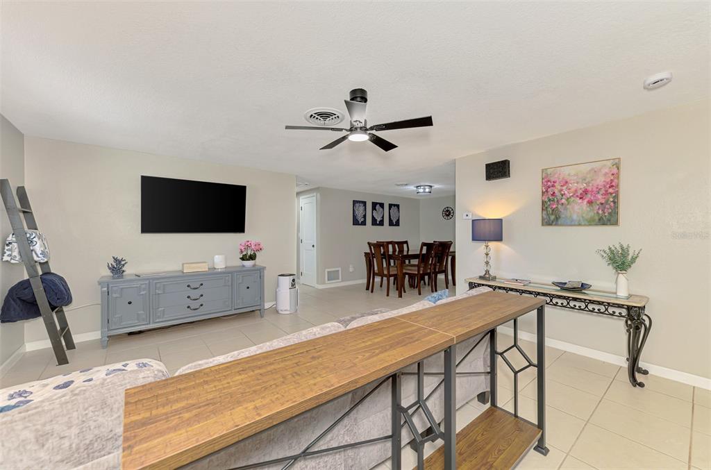 361 Falkland Road Venice, FL 34293 - Photo 10 of 40