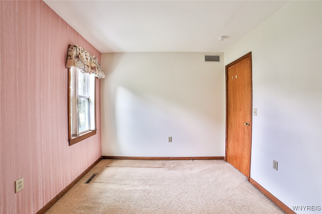 831 Robin Road Amherst, NY 14228 - Photo 24 of 49