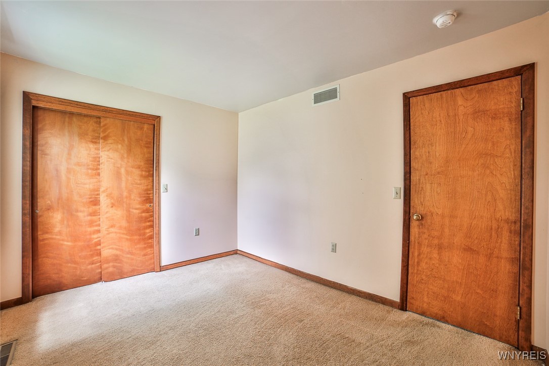 831 Robin Road Amherst, NY 14228 - Photo 25 of 49